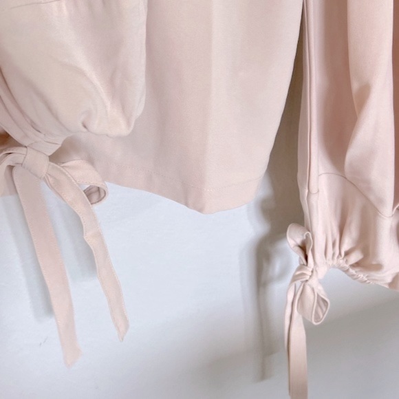 NWT J.O.A. Los Angeles Womens Long Sleeved Top in Nude Size Small - Brand New! - Picture 11 of 14